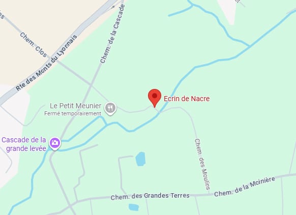 Carte localisant Écrin de Nacre près du Chemin de la Cascade, Cascade de la grande levée et Le Petit Meunier.